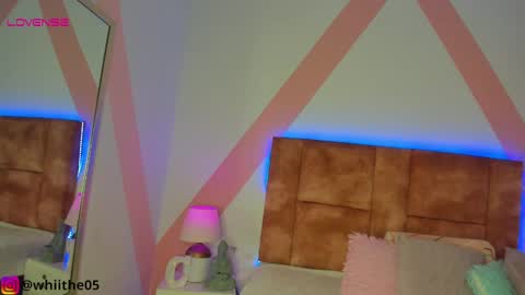 Snapshot of isabella_whiite chatting on March 8, 1:01 pm Isabella White online show from March 8, 1:01 pm