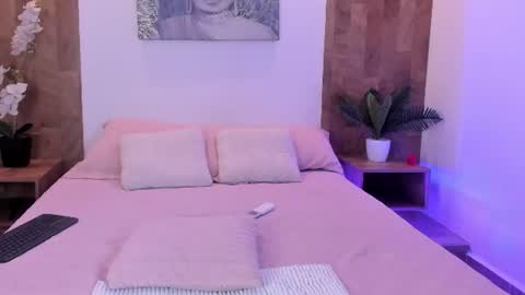 isabella_winkler online show from July 30, 11:33 am