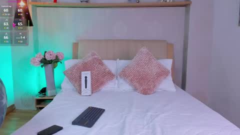 Snapshot of isabella_winkler chatting on September 23, 12:14 pm isabella_winkler online show from September 23, 12:14 pm