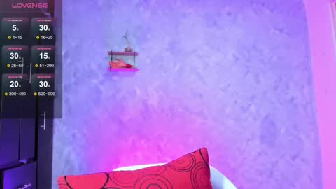 Instagram soybella01  online show from November 21, 7:16 pm