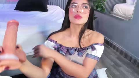 Isa  online show from January 18, 4:31 am