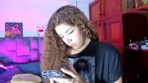 Isabela  online show from October 20, 12:57 am