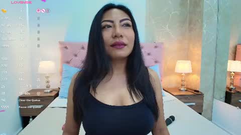 Isis Choi online show from June 10, 7:34 pm