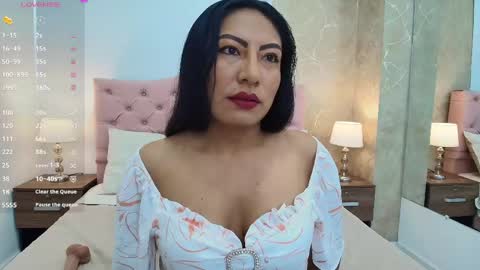 Isis Choi online show from May 2, 7:28 pm