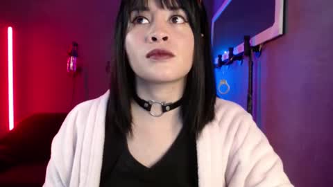Snapshot of isis_diosa chatting on October 6, 7:03 am Ana Maria online show from October 6, 7:03 am