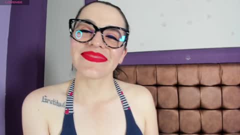 Isis Noir online show from October 29, 8:22 pm