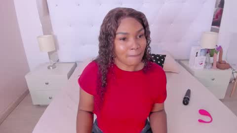 Snapshot of isla_scott chatting on September 14, 11:19 am Vanessa online show from September 14, 11:19 am