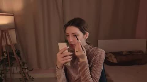 Emilia online show from March 10, 6:28 am