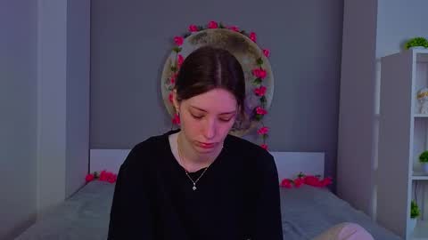 Emilia online show from March 15, 6:15 am