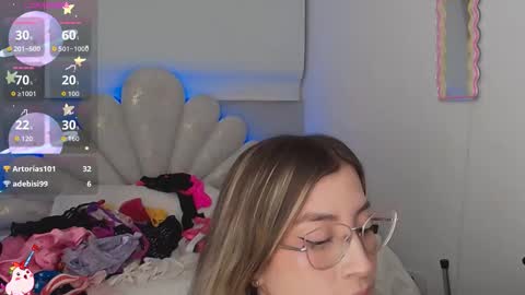 issabela_g1 online show from March 7, 3:35 am