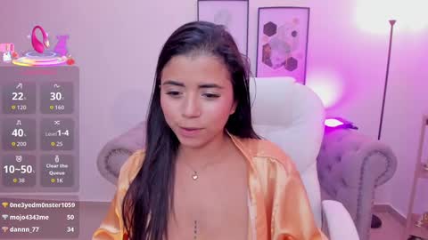 issi_loren online show from October 10, 9:20 pm