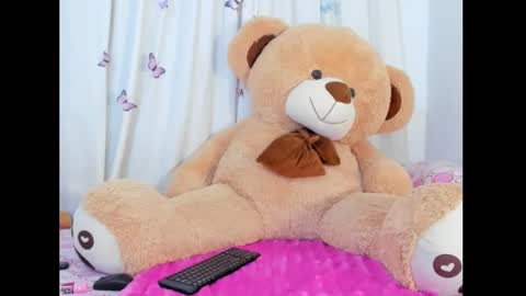 Snapshot of itahisa_sweet chatting on September 30, 2:17 am Itahisa sweet online show from September 30, 2:17 am