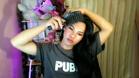 its_chloe20 online show from June 25, 6:53 pm