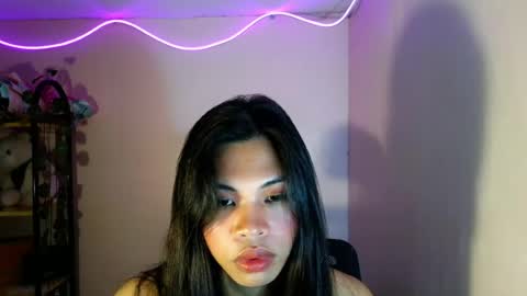 its_chloe20 online show from July 10, 1:33 pm