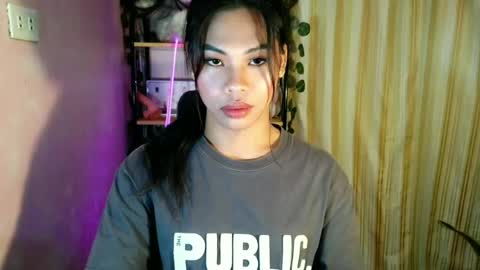 its_chloe20 online show from June 24, 12:15 pm