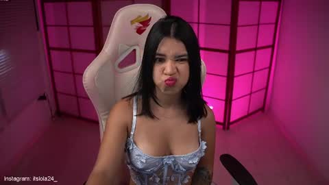   online show from July 27, 5:43 pm