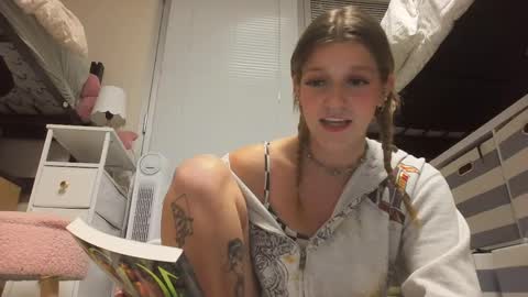 Alex Love online show from February 18, 1:21 am