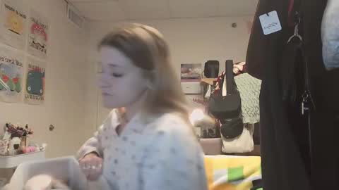 Alex Love online show from February 19, 1:29 am