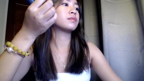 Snapshot of itscandygurl chatting on March 12, 2:01 pm Candy online show from March 12, 2:01 pm