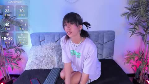 itsmroom online show from February 12, 2:08 pm