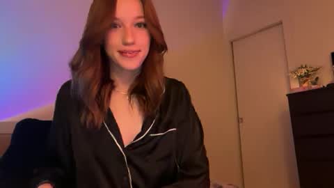 Shea  online show from December 21, 2:05 am