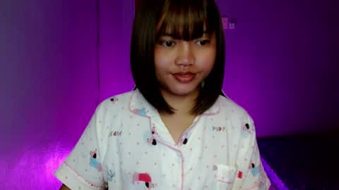 itsyourbabe_aiah online show from August 9, 8:07 am