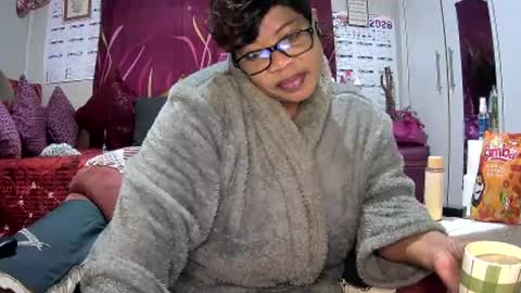 itumeleng74 online show from June 14, 3:12 pm