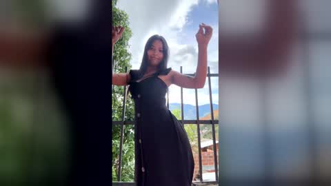 ivony798712 online show from May 27, 9:23 pm