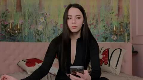 ivorywood_ online show from May 15, 8:22 pm