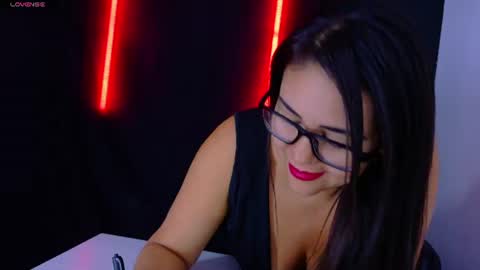 Ivy  online show from July 31, 4:41 pm