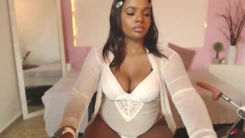 i v y  b l i s s online show from March 13, 7:09 am