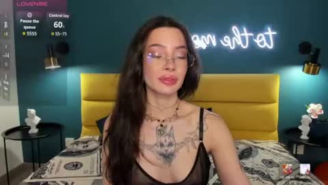 Ivy online show from July 18, 2:37 am