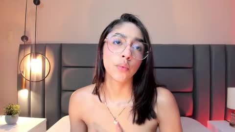 Snapshot of ivyjhonss chatting on September 12, 2:35 pm IvyJhonss online show from September 12, 2:35 pm