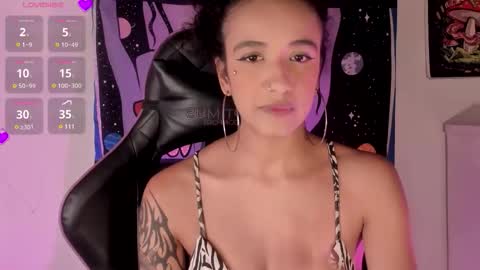 Snapshot of ivymanson_ chatting on September 25, 6:06 pm Camila online show from September 25, 6:06 pm