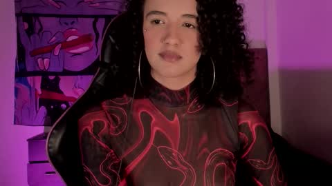 Snapshot of ivymanson_ chatting on October 1, 5:23 am Camila online show from October 1, 5:23 am
