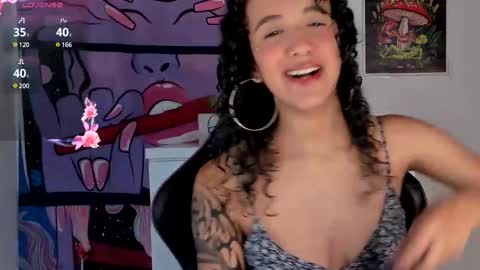 Snapshot of ivymanson_ chatting on December 13, 10:30 am Camila online show from December 13, 10:30 am
