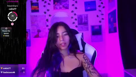 Ivy  online show from May 7, 2:16 am