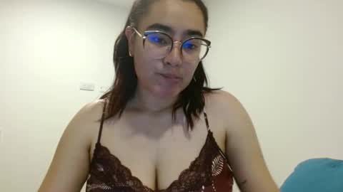 Ivy online show from May 14, 3:23 am