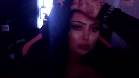 iwantsahar online show from December 5, 3:17 am