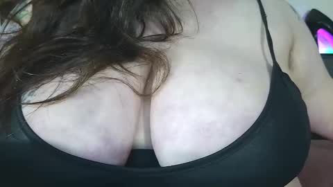 Gwen LaCourt online show from February 15, 1:16 pm