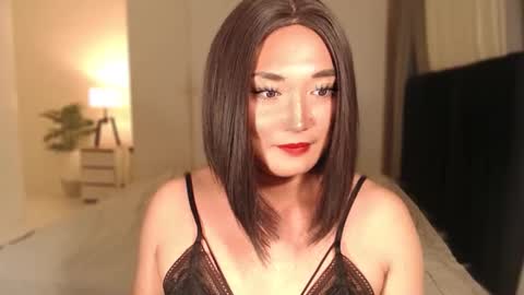 iya_hermosa online show from February 26, 2:05 pm