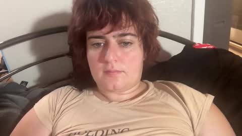 izzyishottttt online show from October 27, 10:22 am