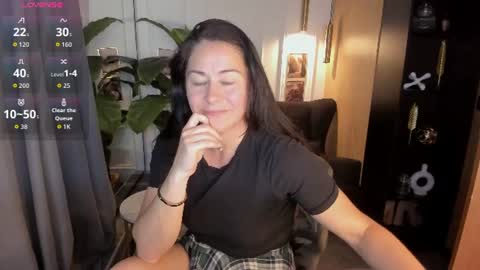 Izzy online show from July 26, 7:10 pm