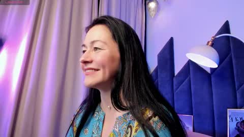 Izzy online show from May 23, 6:39 pm