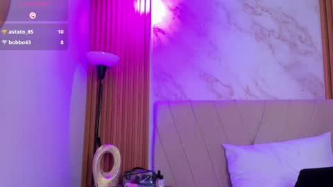 j_belle_ online show from July 23, 1:58 am