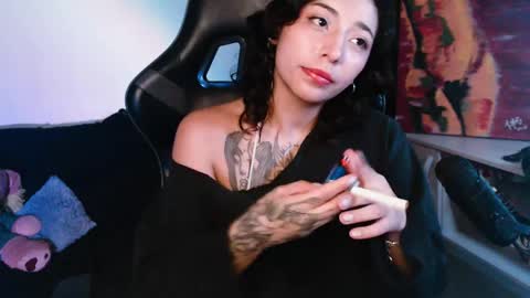 jade 18  online show from June 6, 7:47 am