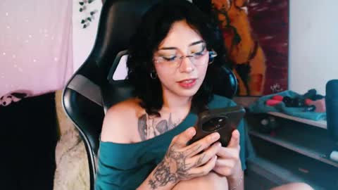 jade 18  online show from July 30, 4:46 am