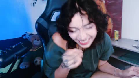 jade 18  online show from April 26, 4:21 am