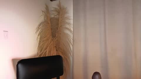 Jacki online show from June 4, 2:43 pm