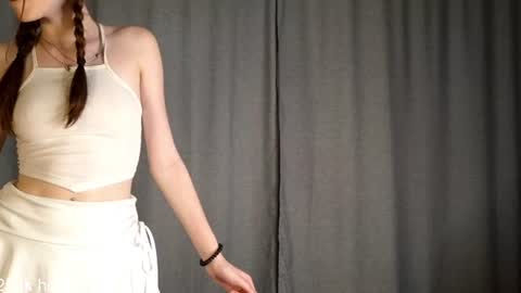 Lisa online show from June 20, 3:15 pm